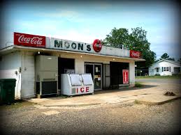 Moon's Grocery and Steaks in Homer, LA
